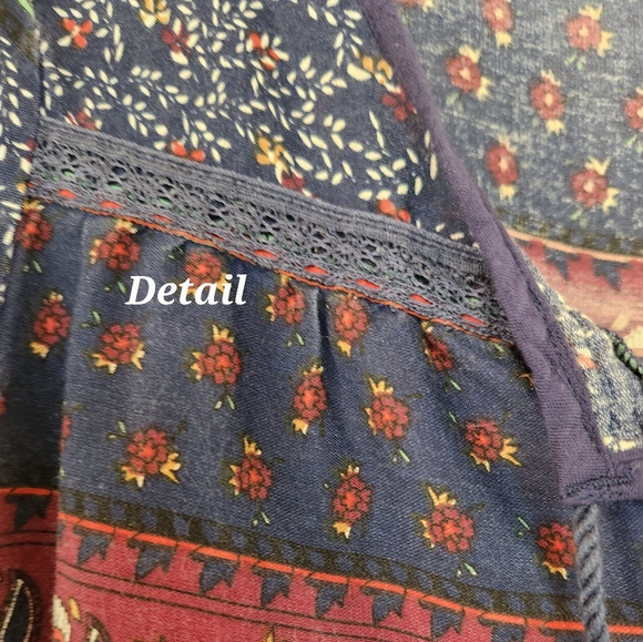Roxy blouse, boho style, M, EUC - Picture 3 of 7